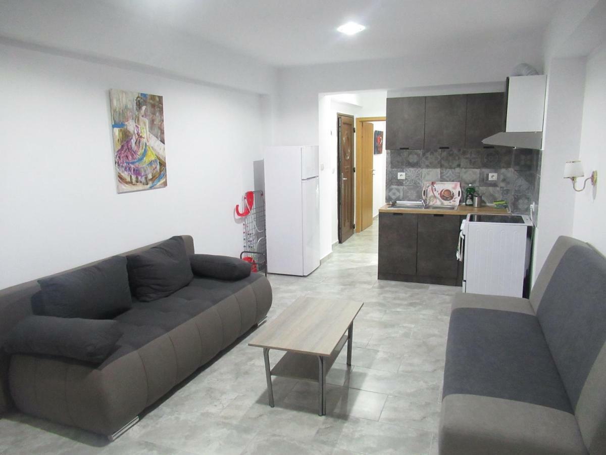 Artistic Rent Rooms & Apartments Nea Kallikrateia Экстерьер фото